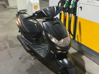 ② peugeot vivacity 2t 50 cc