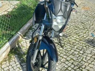 moto honda cbf125 alcantarilha e pêra