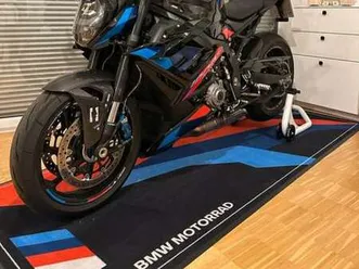 bmw m 1000 r