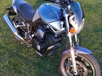 yamaha bulldog 1100 chotel czerwony