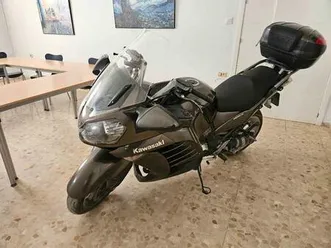 kawasaki - gtr 1400.