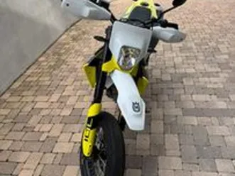 husqvarna 701 pari al nuovo