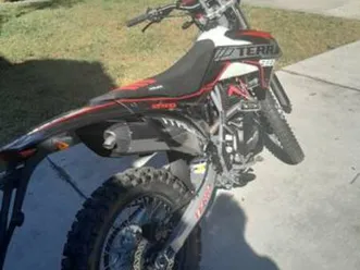 dirtbike 250 cc 2024 65 miles mint