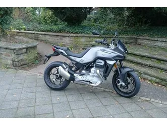 moto guzzi v100 mandello