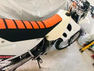 moto ktm 125 gs targato
