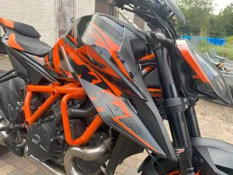 ② ktm superduke 1290 r 2020