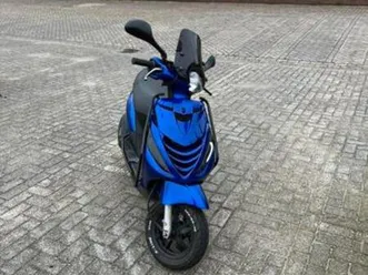 piaggio zip sp (moet weg) — scooters | piaggio — marktplaats