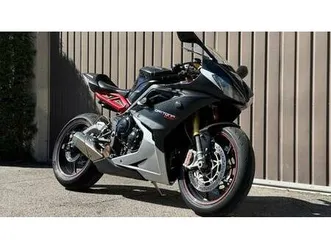 2015 triumph daytona 675r