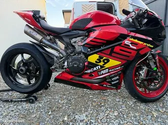 ducati v2 959 panigale
