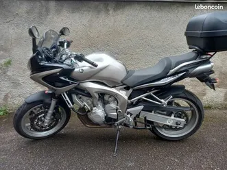 moto yamaha fazer 6oo fz6