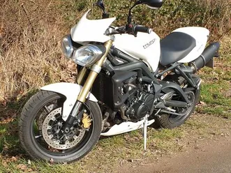 street triple 2011 blanche