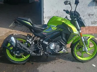 moto rkf 125 en parfait état , juste 1024 kms . série limitée apple green.■ démarre au quart de tour .■ carte grise ok , facture d'achat ■prix a débattre
