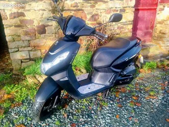 scooter peugeot kisbee 4t