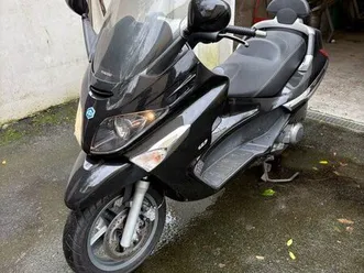 piaggio xevo