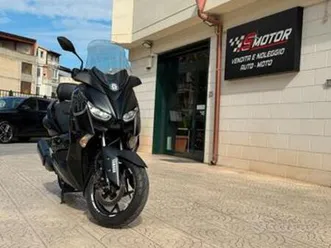 yamaha x-max 300 abs iron max 28cv