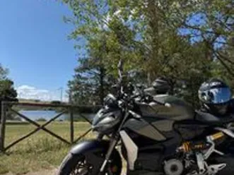 ducati streetfighter v2 - 2024