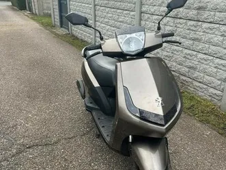 ② peugeot vivacity 3 a klasse 50 cc