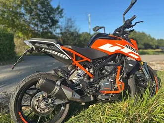 ktm duke is 125
