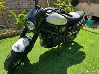 yamaha xsr 700 état neuf