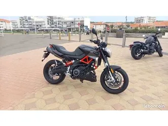 aprilia 900 shiver état neuf