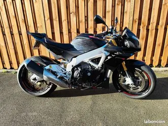 aprilia tuono v4
