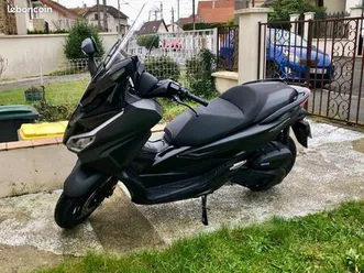 honda forza 125 noir