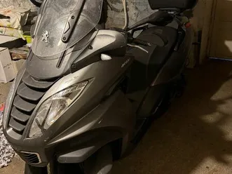 scooter metropolis 400 cc