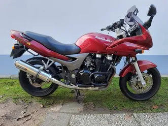 kawasaki zr7-s