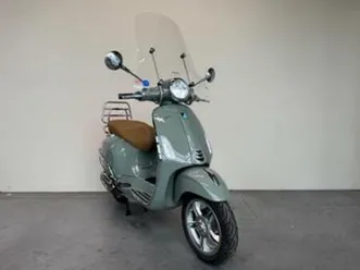 vespa primavera misty pearl green (custom) nieuw 0 km — scooters | vespa — marktplaats