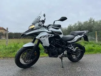 benelli trk 502x