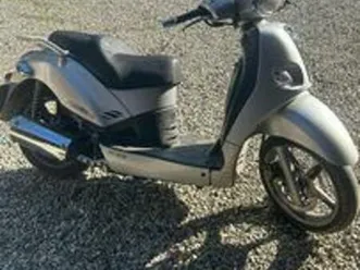 people 250- 2005- 48000 km affidabile e comodo