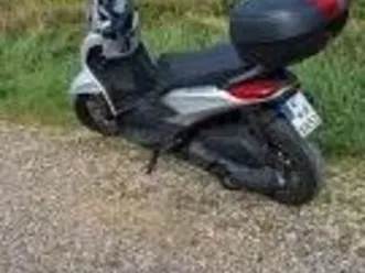 piaggio beverly 400 hpe