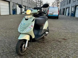 piaggio zip 50 4t v2 - 45km - recent onderhoud — scooters | piaggio — marktplaats