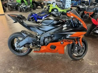 2020 yamaha yzf-r6