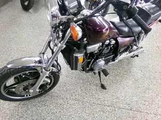 1982 honda® vf750c v-45 magna