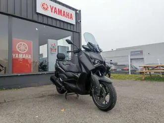 yamaha x-max 300