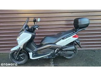 yamaha x-max
