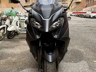 yamaha tmax 560