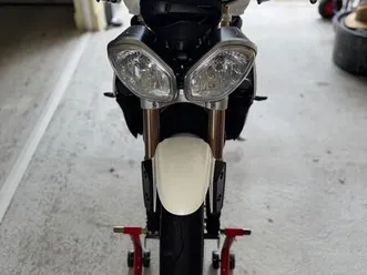 triumph speed triple