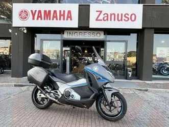 honda integra 750 allestimento kit bauletti o...