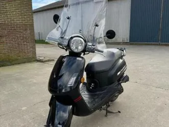 sym fiddle 2 scooter / brommer met accessoires — scooters | sym — marktplaats