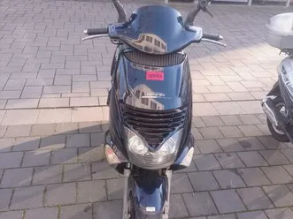 blauer aprilia leonardo 125 motorroller