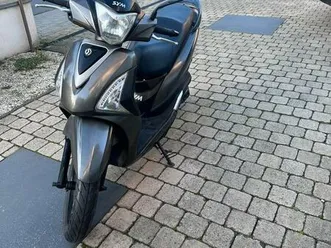 ② scooter sym symphony st te koop