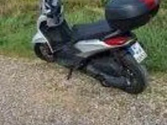 piaggio beverly 400 hpe