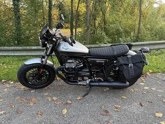 moto guzzi v9 bobber