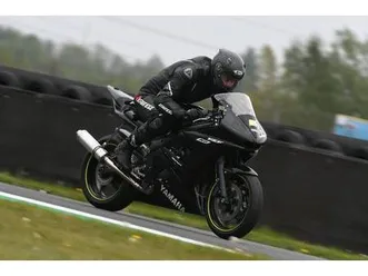 yamaha r6 rj05/ rennstrecke / race