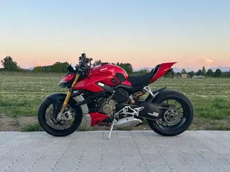 ducati streetfighter v4s