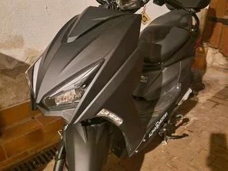 der roller 50 cc befindet sich in gute zustand probefahrt mögl