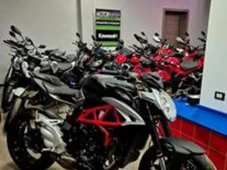 mv agusta brutale 800 anno 2017 pari a nuovo