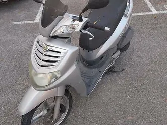 scooter 125 sym d'occasion, gris métallisé